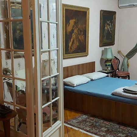 Michael'S Classy Apartment Belgrad Exteriör bild